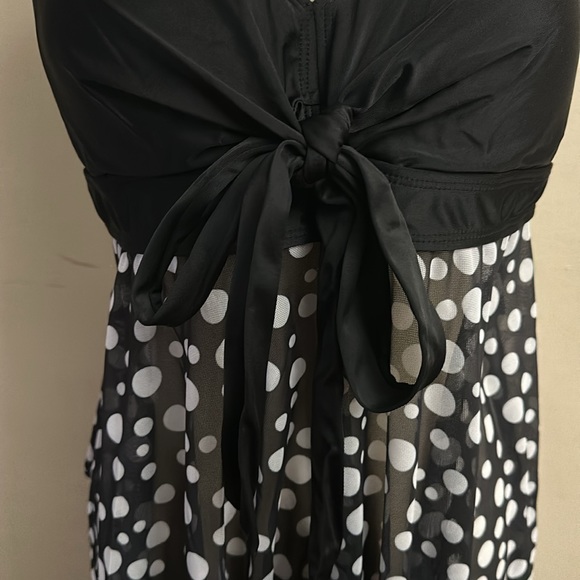 Woman’s Swim Dress -Top Only XL-6304 - Picture 3 of 4